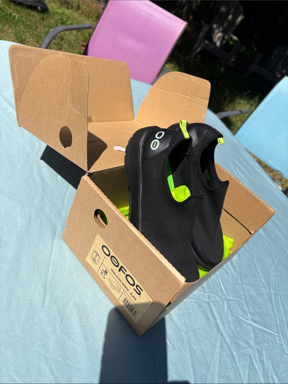 NWT OOFOS eeZee Recovery